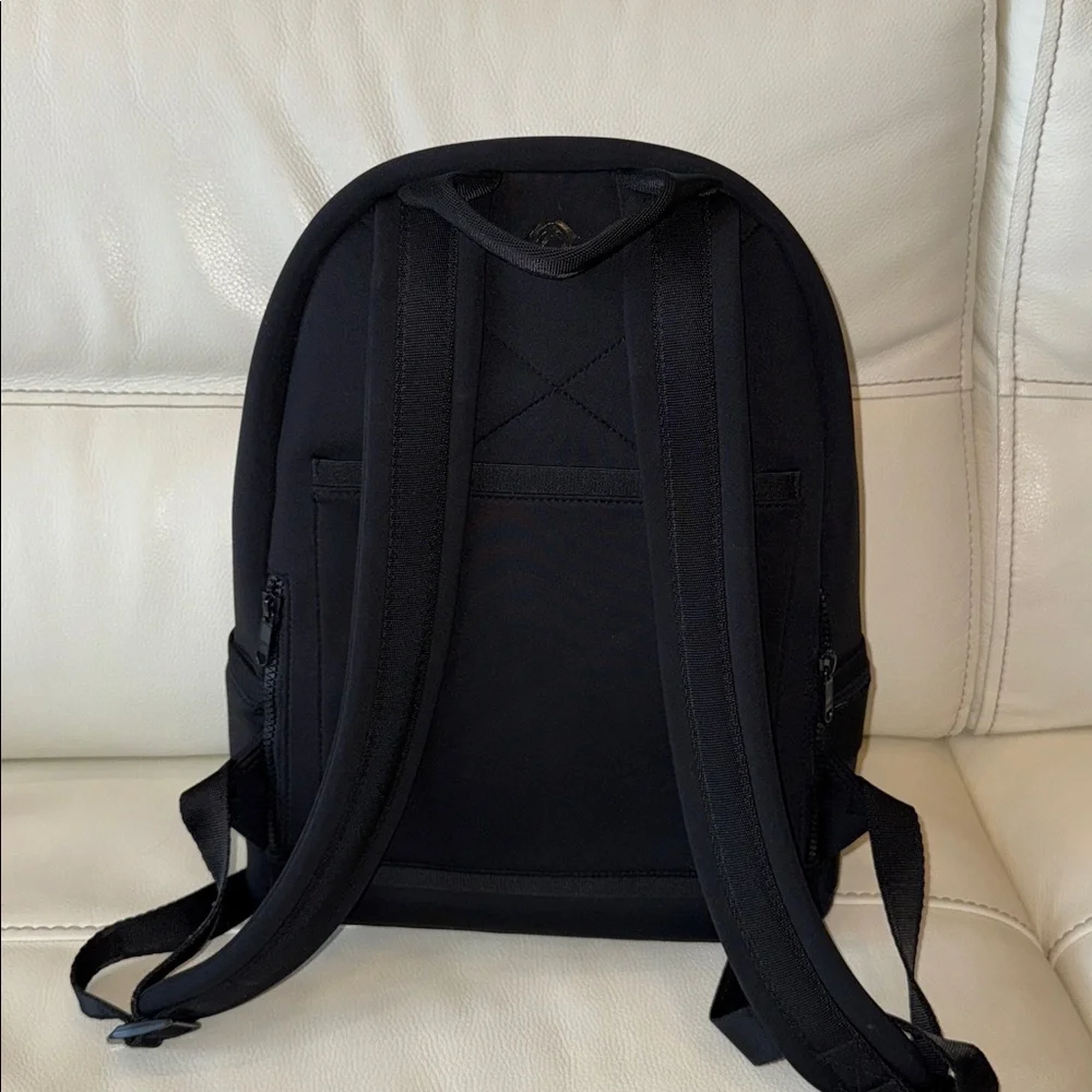 Dakine good see